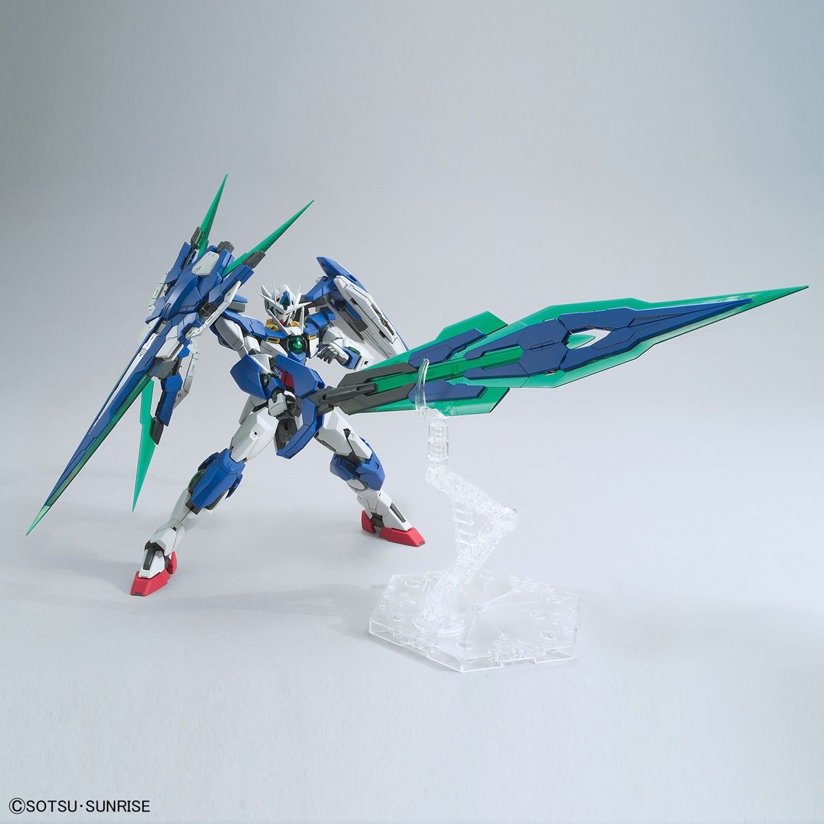 再販) MG 1/100 GNT-0000/FS ダブルオークアンタフルセイバー 機動戦士