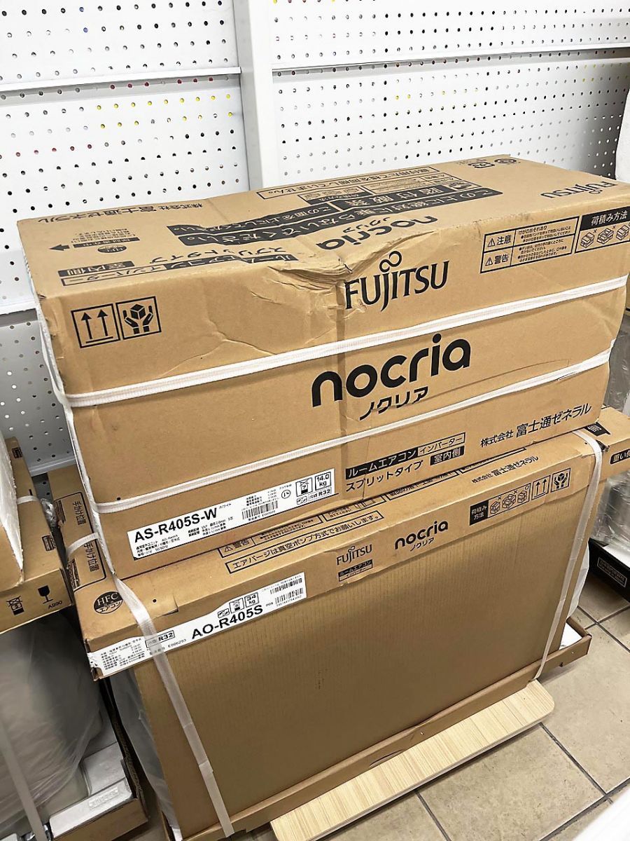 【送料無料】未使用 FUJITSU 富士通 nocria ノクリア エアコン AS-R405S-W /AO-R405S 14畳 人感センサー