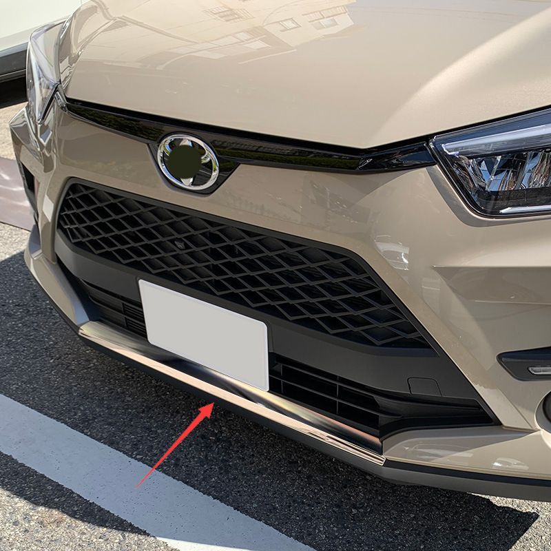 【送料無料】トヨタ ライズ 専用設計 フロントグリルガーニッシュ バンパーリップトリム デカール カスタム ドレスアップ クローム シルバー ブラック ABS製 外装パーツ