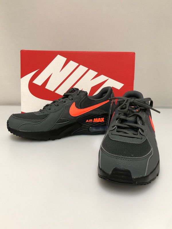 【中古美品】 NIKE ナイキ IQ9397-068 AIR MAX EXCEE 靴 シューズ スニーカー 【160-260508-AS-96-min】