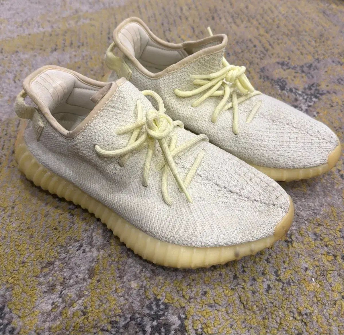280)アディダス イージー ブースター 350 V2 Butter