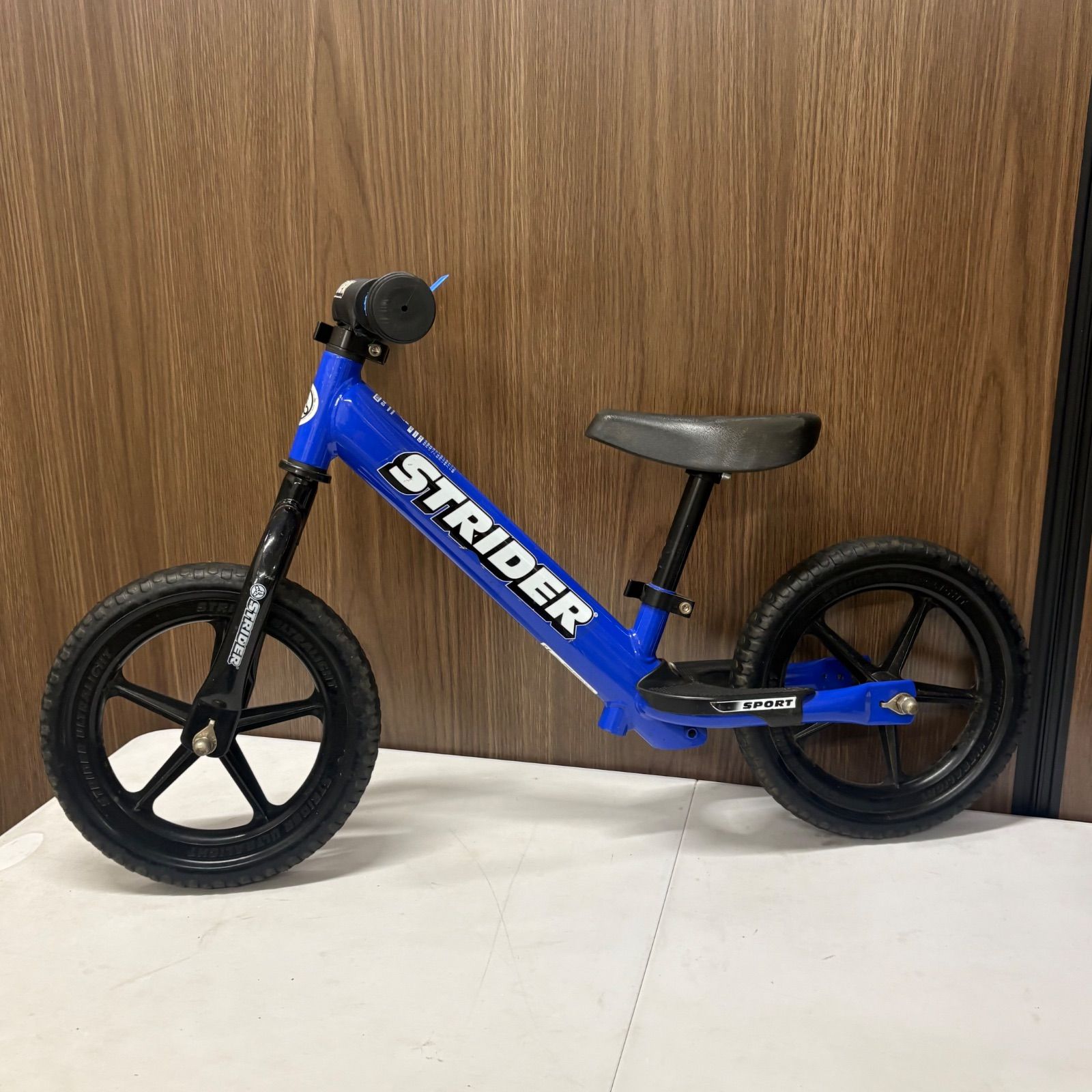 超美品 現行モデル 】 STRIDER ストライダー スポーツ STRIDER 12 