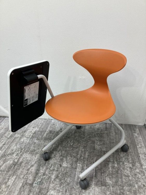 【中古品】コクヨ キャンパスアップシリーズ メモ台付キャンパスアップチェア CAC-2002TW オレンジ