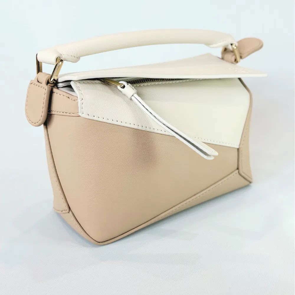 ロエベ LOEWE パズルバッグ ミニ 2WAYバッグ サンドベージュ Small Puzzle Edge bag in soft grained calfskin Beige - LOEWE USA