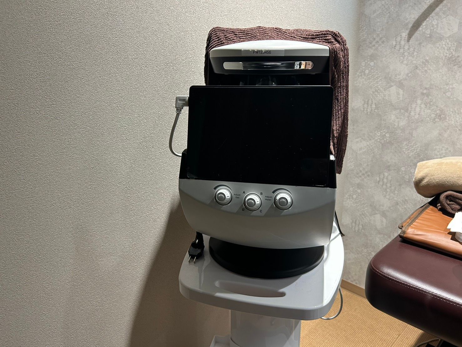 Hydra Skin 7 in 1 スマートフェイシャルマシン 業務用フェイシャル機器