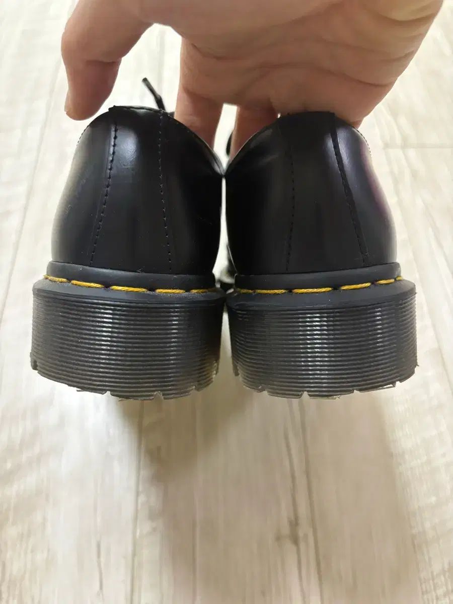 DR. MARTENS ドクターマーチン 1461 3ホール ベックス 250