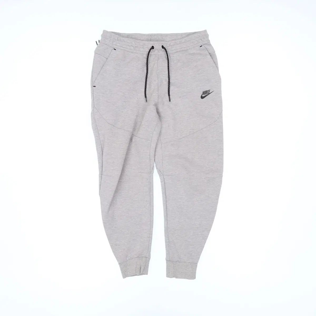 L NIKE テックパック ジョガーパンツ 0424U