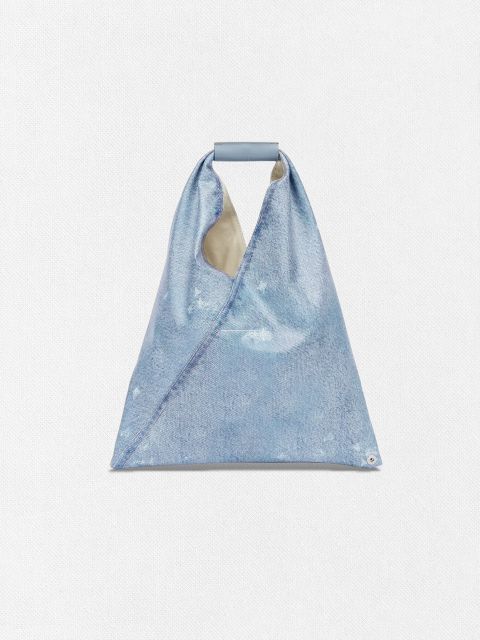 【定価72,600円(税込)】MM6 Maison Margiela エムエムシックス メゾンマルジェラ 自由な感性で楽しむニュースタンダード 褪せたブルーに宿るヴィンテージの品格！大人のためのジャパニーズバッグ スモール トライアングルバック 鞄S54WD0