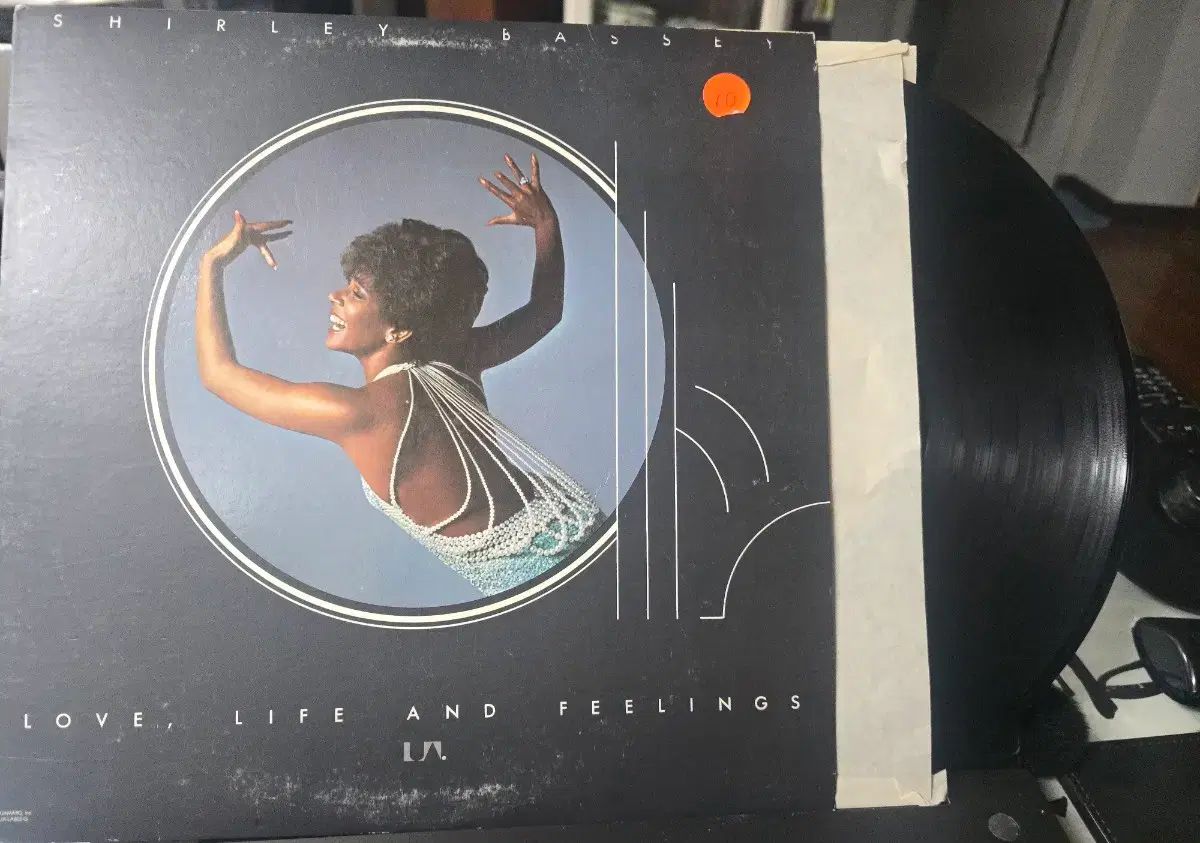 一括_シェリー ベイシ( Shirley Bassey ) の LP 6 ベル ( US ）