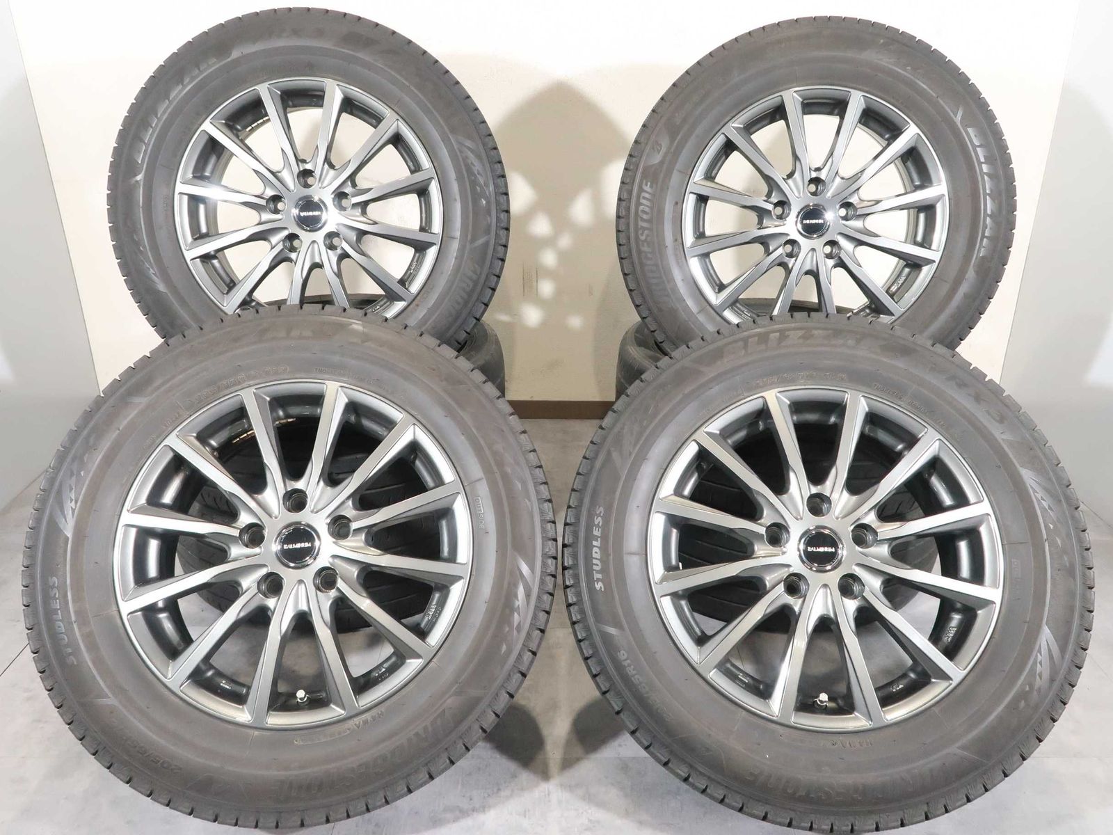 ヤリスクロス 10系 セレナ C28系 等 4本 社外 16インチ 6.5J +48 5H 114.3 スタッドレス ブリヂストン ブリザック VRX3 2023年 205/65R16