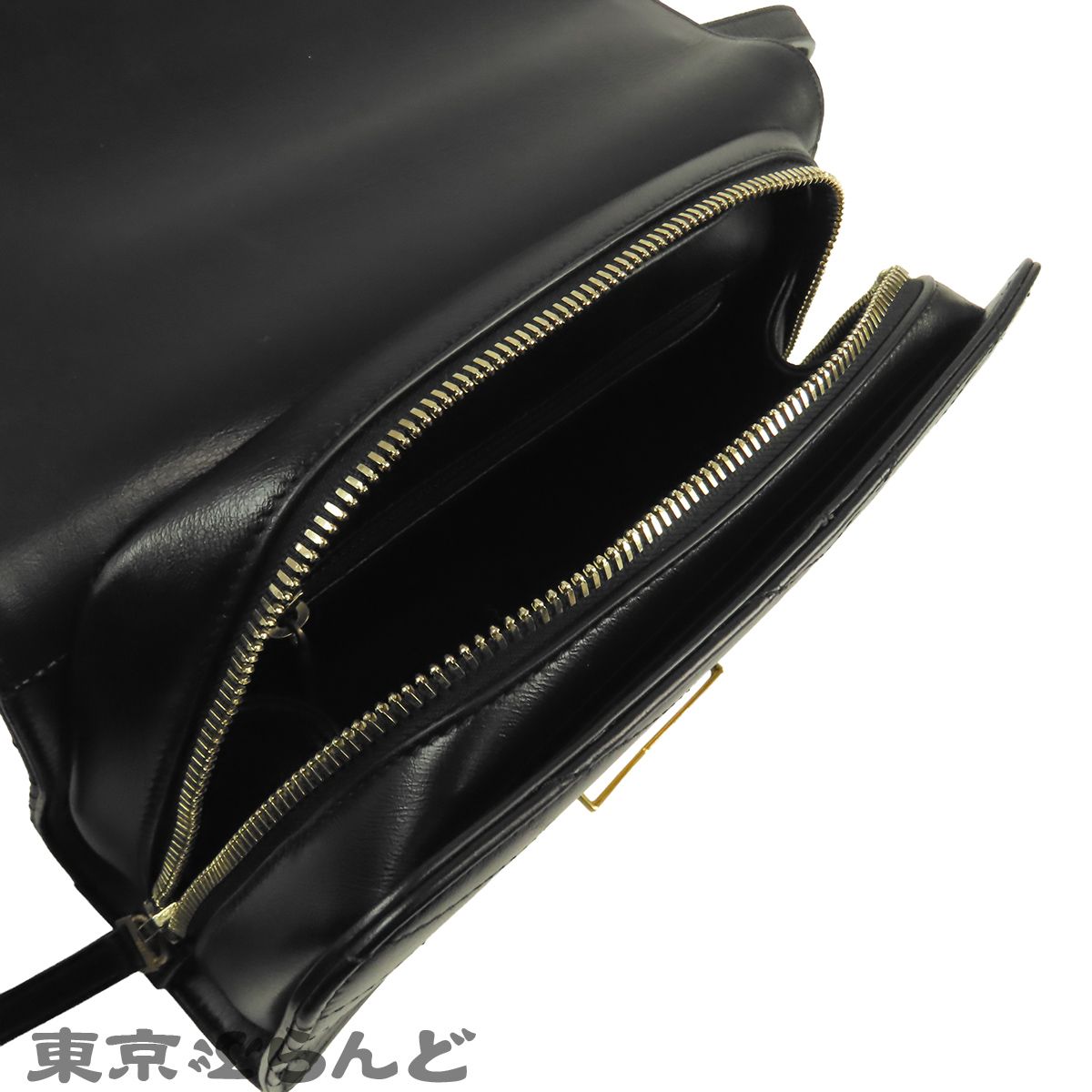 シャネル CHANEL ショルダーバッグ A57491 ブラック 黒 ゴールド金具 カーフ シェブロン Vステッチ 26番台 レディース 101866984
