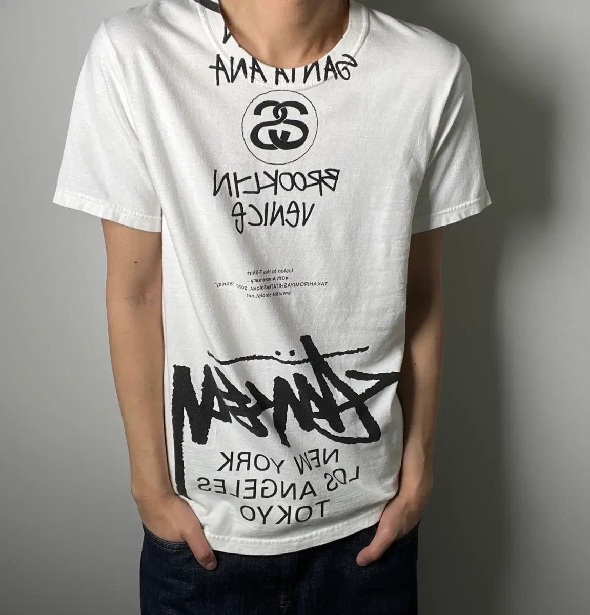 STUSSY x タカヒロミヤシタザソロイスト 40周年ワールドツアー半袖Tシャツ S STUSSY x タカヒロミヤシタザソロイスト 40周年ワールドツアー半袖Tシャツ S