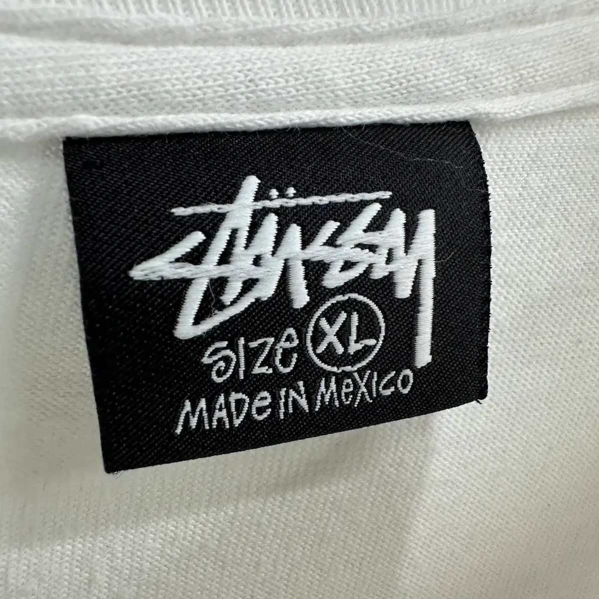 105 STUSSY ステューシー 8ボール メンズ ルーズフィット 半袖 Tシャツ