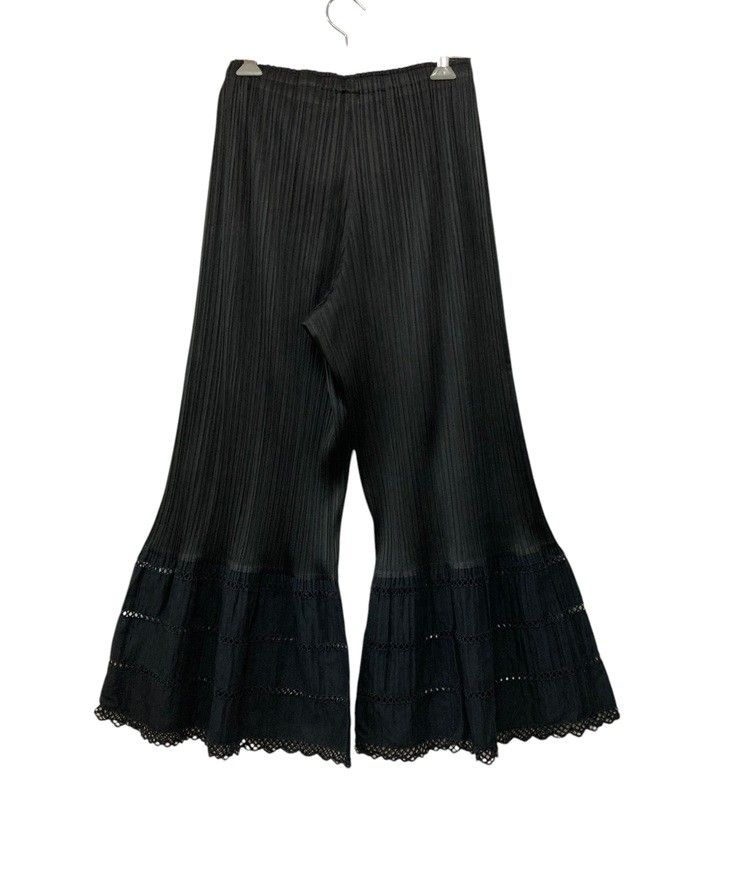 PLEATS PLEASE プリーツプリーズ イッセイミヤケ フレアパンツ サイズ3 レディース 中古 D4