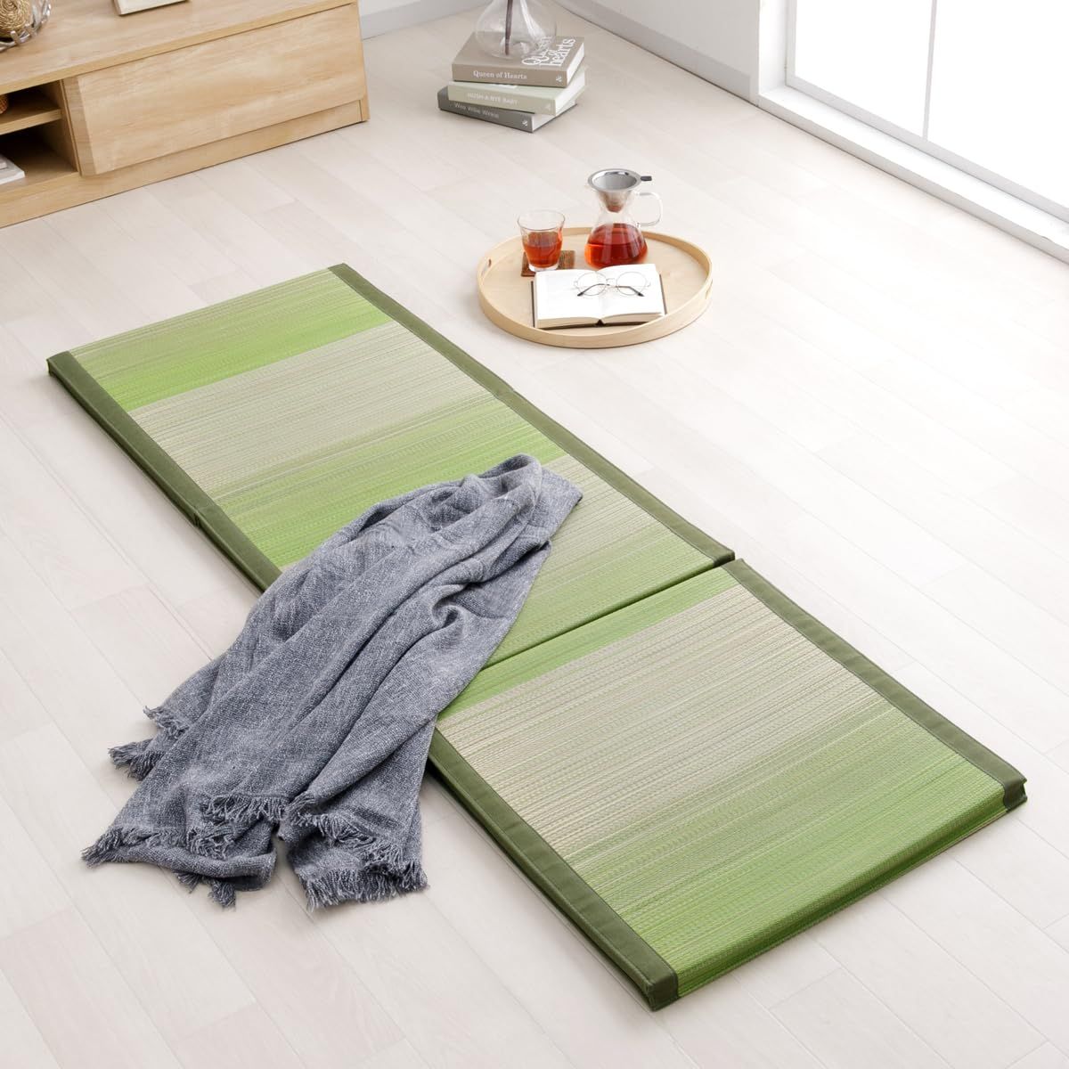 新品 イケヒコ い草 マットレス ラーデ 三つ折りマット 約60×180cm グリーン 長座布団 ごろ寝マット 昼寝 30mm厚ウレタン 折りたたみ フローリング対応 #1123180128071