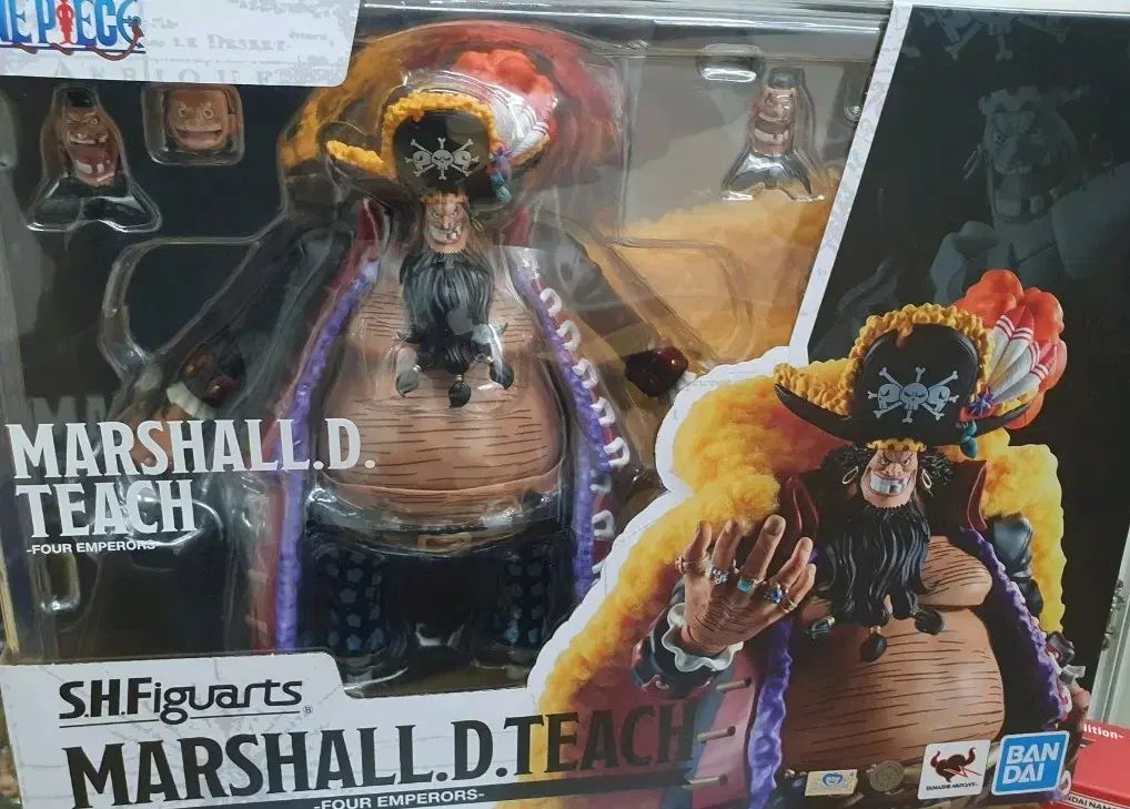 ONE PIECE S H Figuarts マーシャル・D・ティーチ フィギュア 黒ひげ 