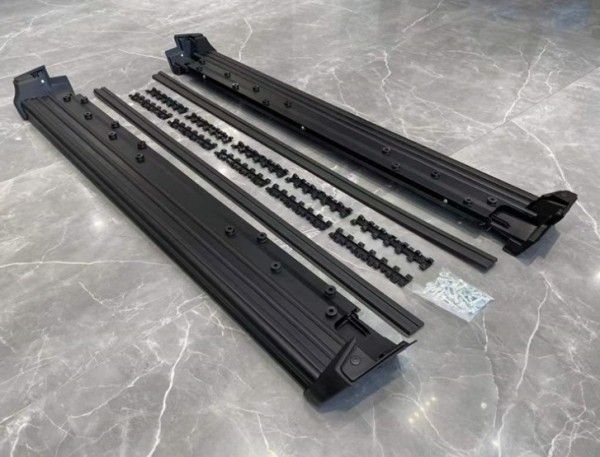 売れ筋ベンツ　Gクラス　 W463a W464 サイドステップ ランニングボードcp1