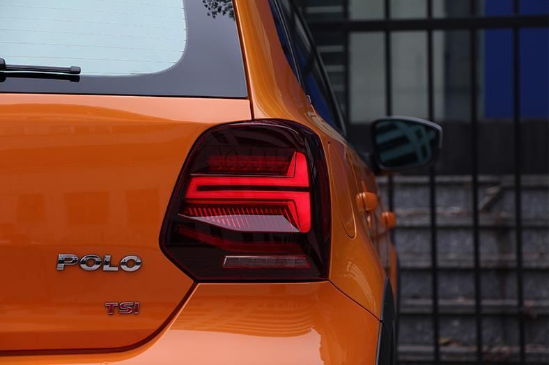 売れ筋フォルクスワーゲン Volkswagen 6R系 ポロ POLO ワーゲン 10-18 LEDテールライト テールランプ シーケンシャルウィンカー レッド タイプAcp1