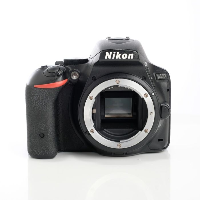 【中古】(ニコン) Nikon D5500 ボディ ブラック