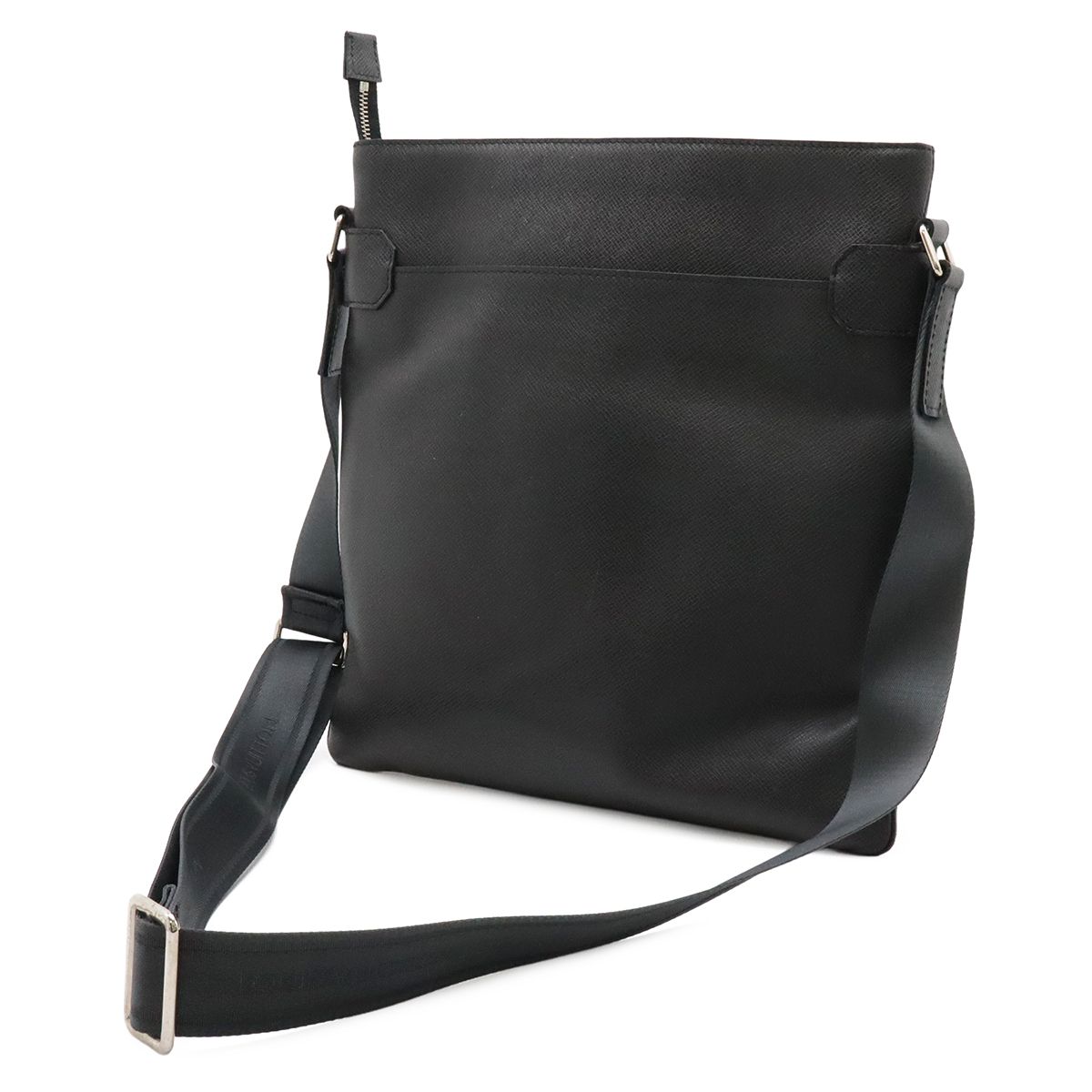 LOUIS VUITTON ルイ ヴィトン タイガ サシャ ショルダーバッグ 斜め 