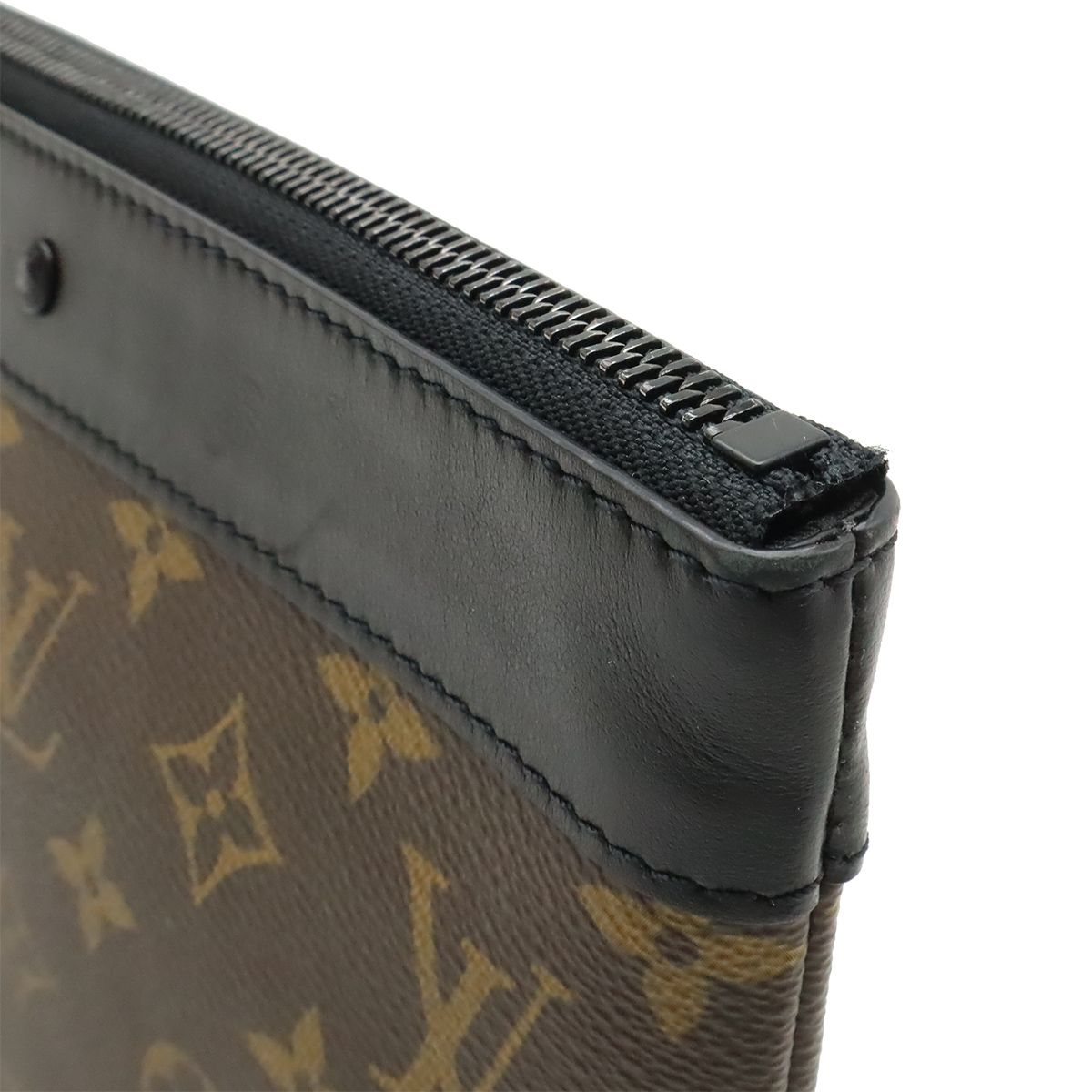 LOUIS VUITTON ルイ ヴィトン モノグラムマカサー ポシェット トゥ ゴー セカンドバッグ クラッチバッグ 小物入れ ブラウン 茶 ブラック 黒 M82079 LOUIS VUITTON ルイ ヴィトン モノグラムマカサー ポシェット トゥ