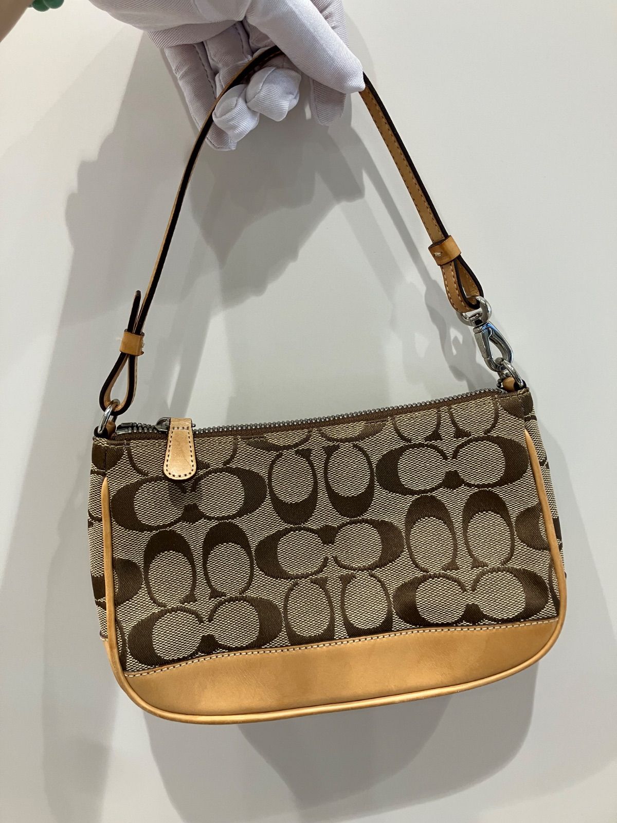美品 COACH コーチ シグネチャー アクセサリーポーチ ミニハンドバッグ