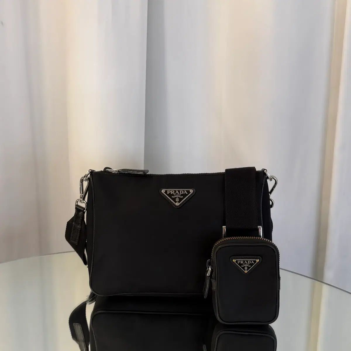 PRADA プラダ 三角ロゴ ナイロン ポーチ メンズ クロスバック 2vh113