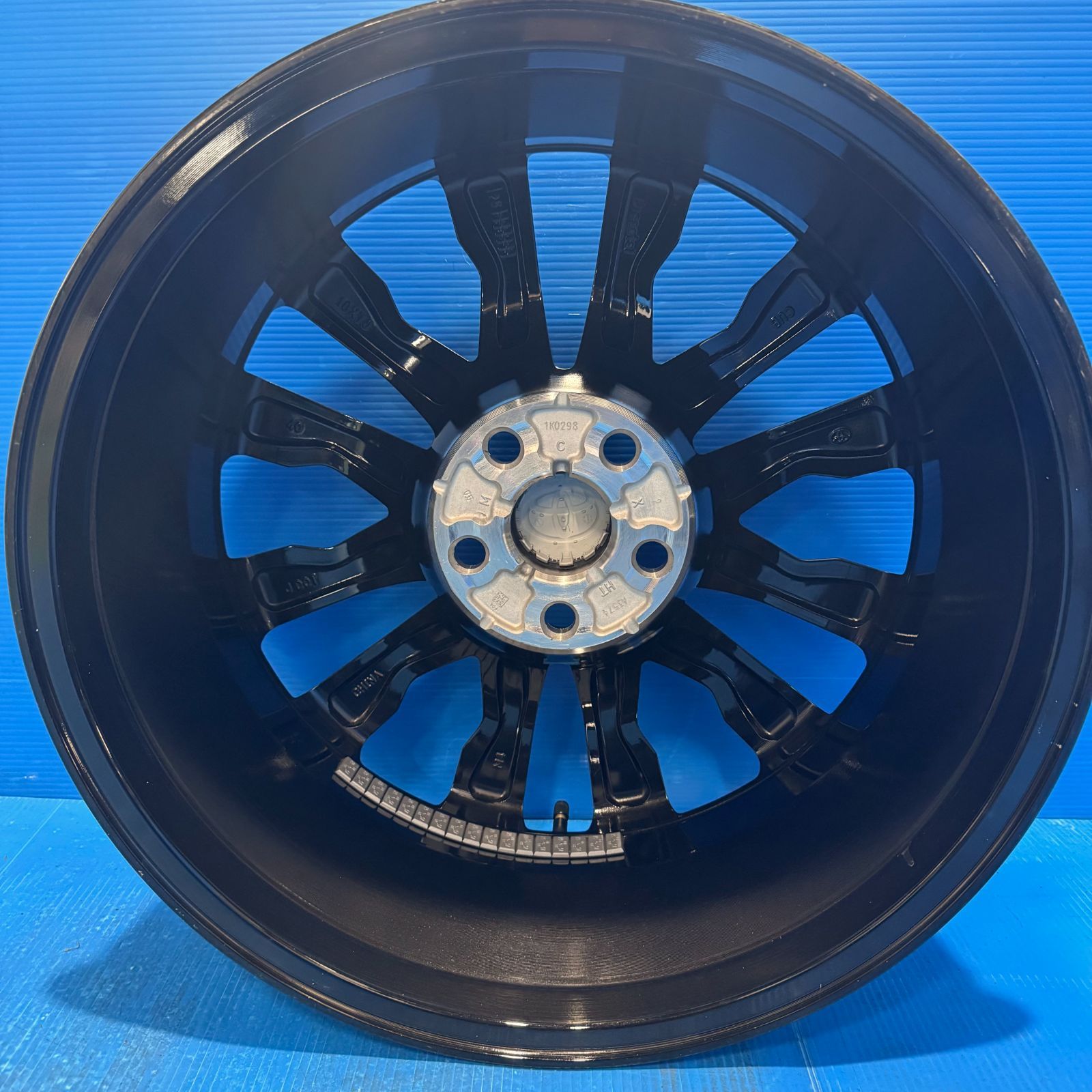 極上品】現行 カローラクロス 純正 18インチ 7.5J+40 5H114.3 4本 使用