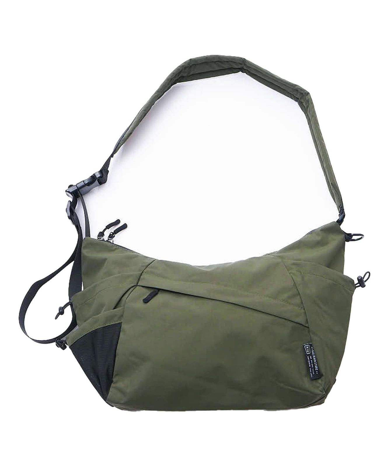 KiU キウ ナイロンクロスボディショルダーバッグ NYLON CROSSBODY SHOULDER BAG 防水 撥水 ボディバッグ ポケット ショルダー クッション シンプル おしゃれ 通勤 通学 ユニセックス メンズ レディース 男女兼 db731d80