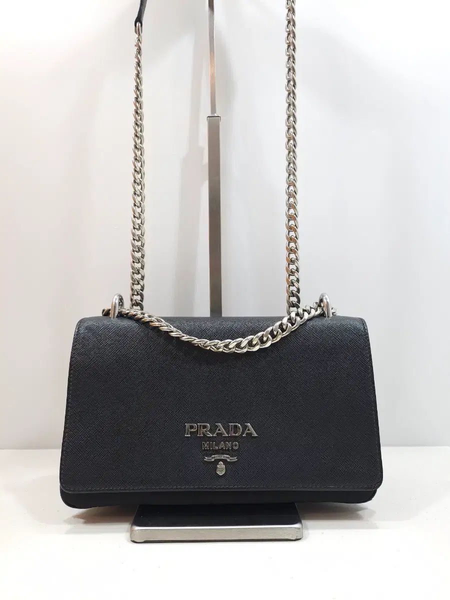 正規品 PRADA プラダ サフィアーノ チェーン ショルダーバッグ 1BD009
