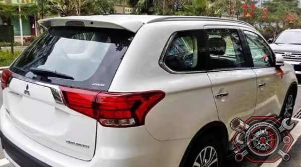 売れ筋新品 三菱 ・アウトランダーPHEV GN0W型 GF7W 2013-2018年リア スポイラーcp1