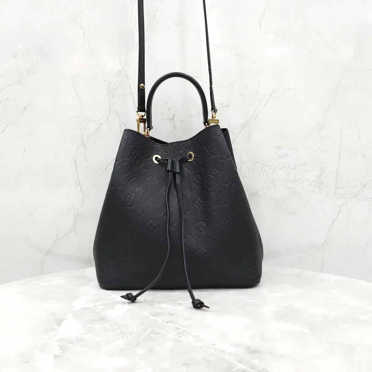Louis Vuitton ルイヴィトン ブラック 앙프렝뜨 NEO₍ネオ) ノエ MM M45256
