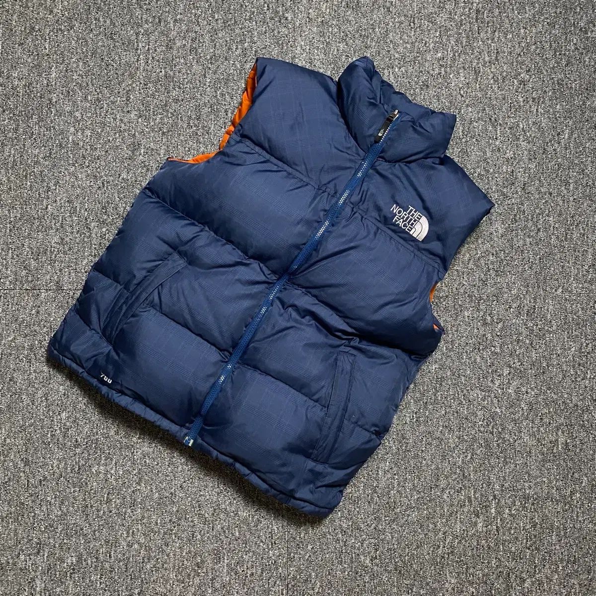 90s TNF ヌプシ グースダウン ベスト - メルカリ