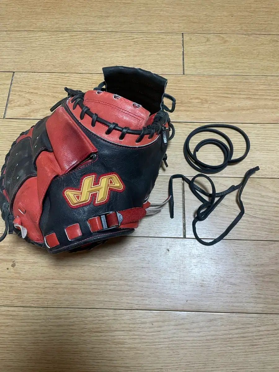 ハタケヤマ M8 キャッチャーミット 30,249円
