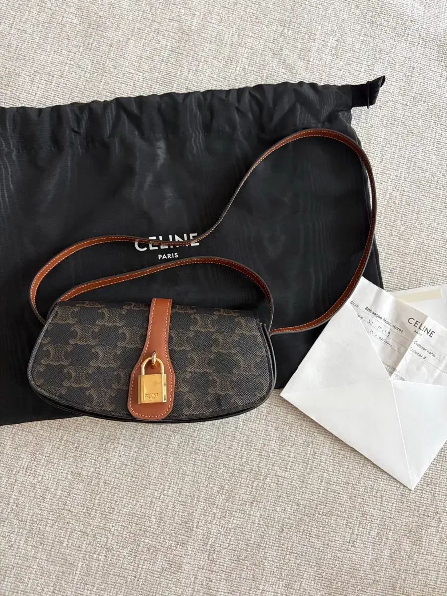 Celine セリーヌ タブ バッグ