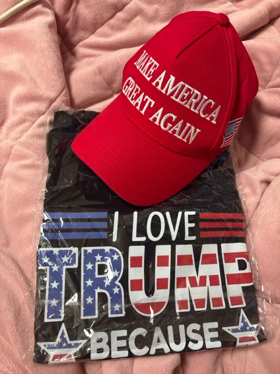 ドナルド・トランプショップ 帽子 Tシャツ