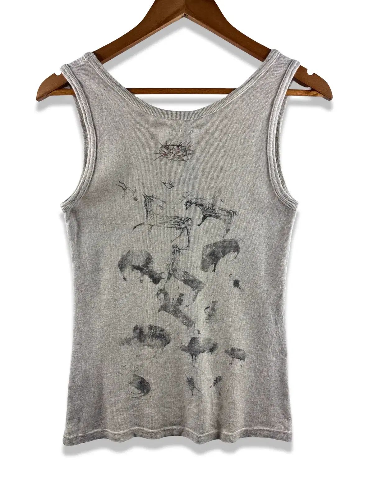 Kapital Graphic Sleeveless Top3372