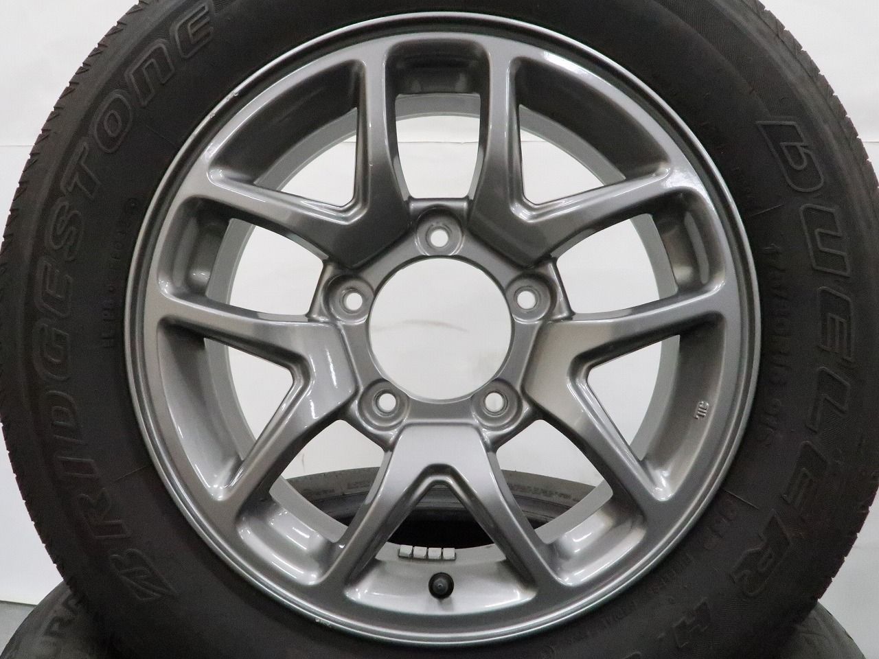 4本 スズキ ジムニー JB64W 純正 16インチ 5.5J +22 5H PCD139.7 ラジアル BRIDGESTONE DUELER H/L 2024年 175/80R16 JB23W AZオフロード
