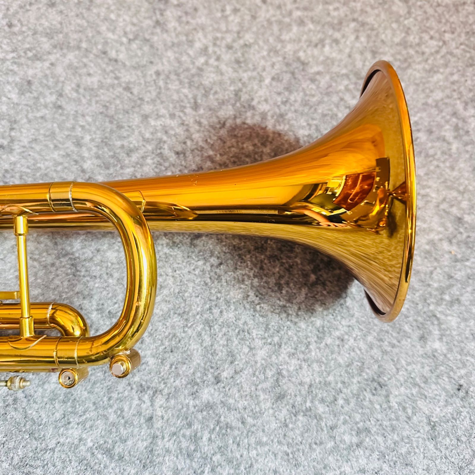 希少 現CONN Doc Severinsen 1000B トランペット 現状品 - メルカリ