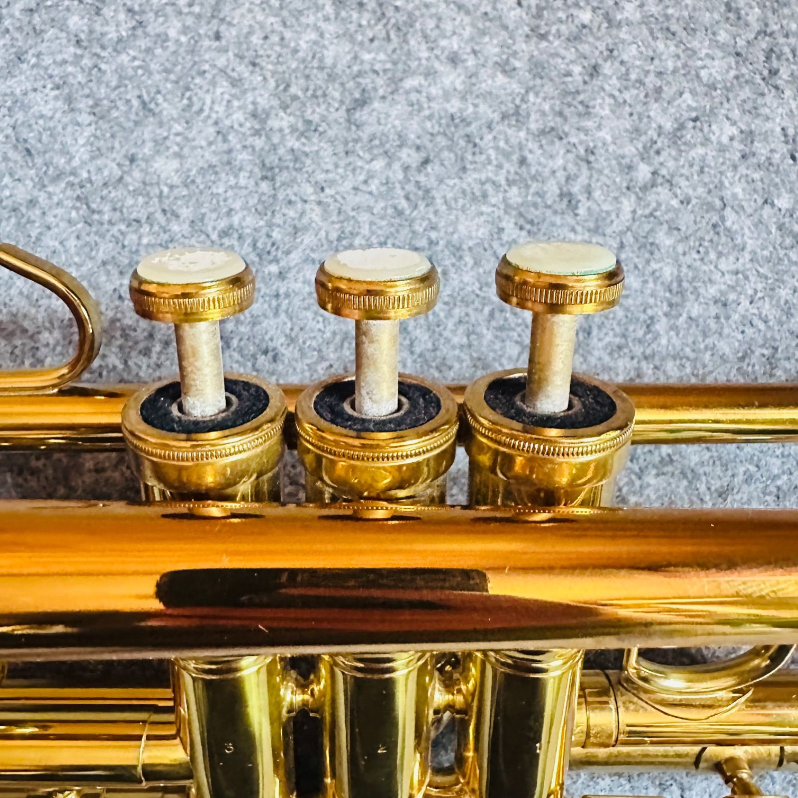 希少 現CONN Doc Severinsen 1000B トランペット 現状品 - メルカリ