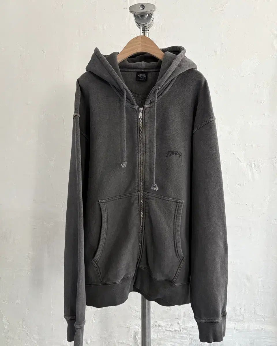 STUSSY ステューシー チャコール COLOR PIGMENT ピグメント HOODIE フードジップアップ