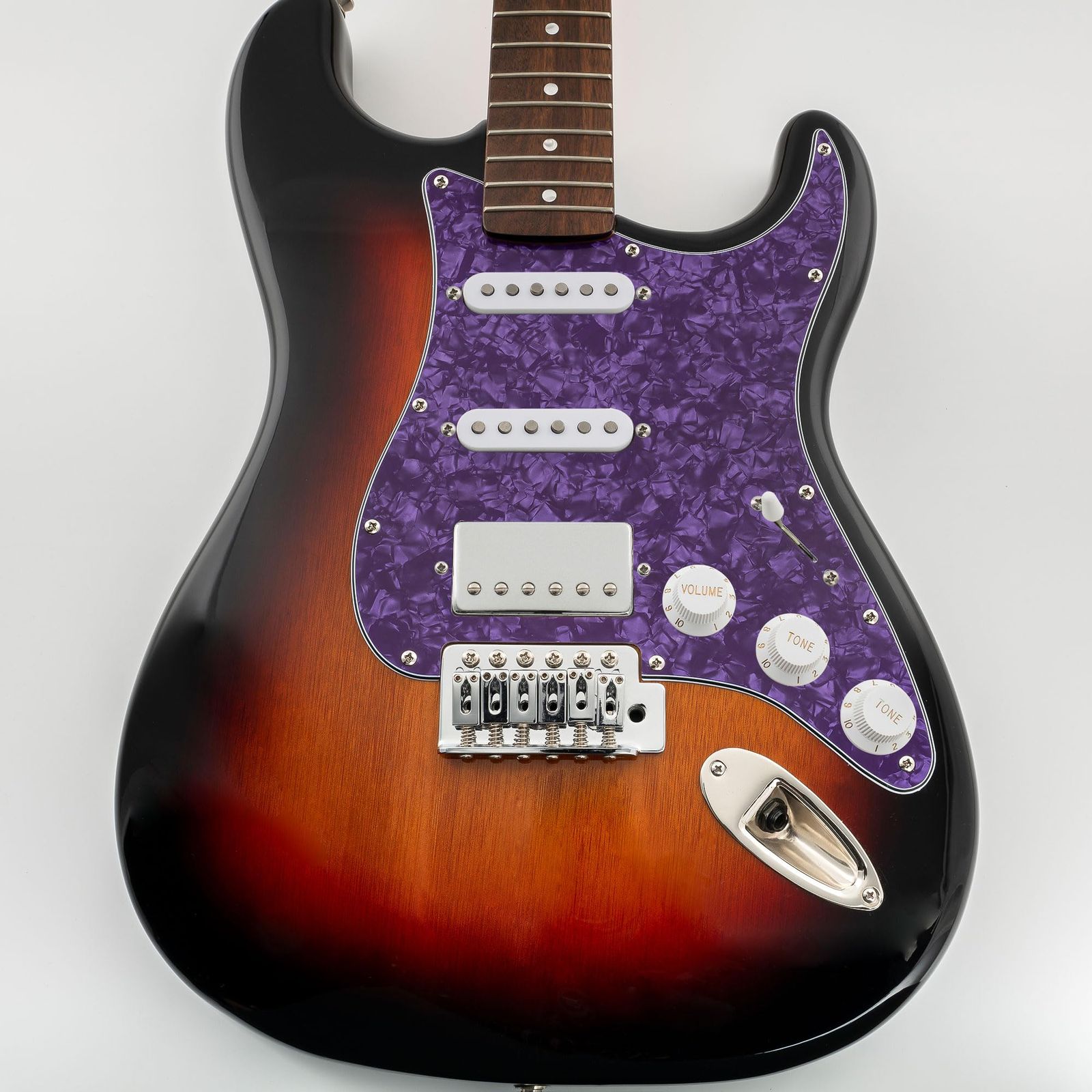 特価商品 Musiclily SSH 11穴ストラトピックガード Fender American