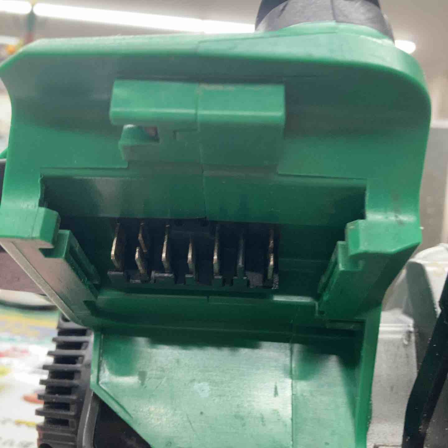 ★ハイコーキ(HIKOKI ※旧:日立工機) コードレス丸のこ C3605DB(SK)(NN) 本体のみ、36V対応、120~125㎜対応【戸田店】 ★ハイコーキ(HIKOKI ※旧:日立工機) コードレス丸のこ C3605DB(SK)(NN) 本体のみ、36V対応、120~125㎜対応【戸田店】