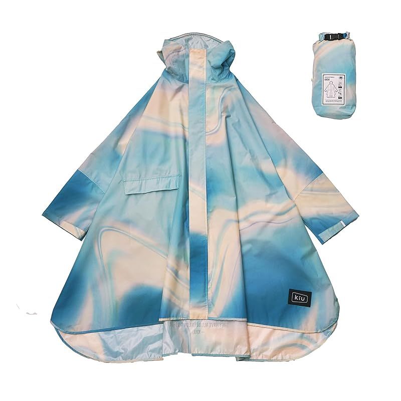 【新品】 KiU キウ スタンダードレインポンチョ 2ND STANDARD RAIN PONCHO - 2ND 防水 撥水 はっ水 耐水 豪雨対応 雨対策 大雨 台風 梅雨 防災 レインコート スリーブポンチョ 雨具 雨ガッパ 雨合羽 袖付き 収納袋 ポケッ