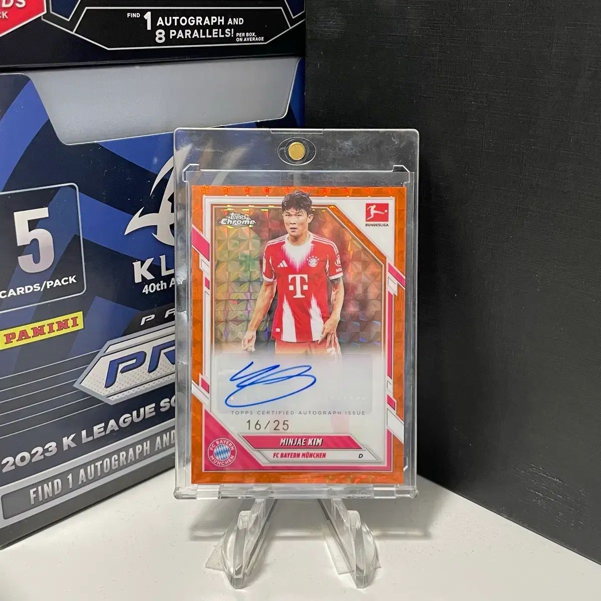 2526 TOPPS クロム FCバイエルン・ミュンヘン 金 玟哉(キム・ミンジェ) オレンジ オート サインカード 25限定