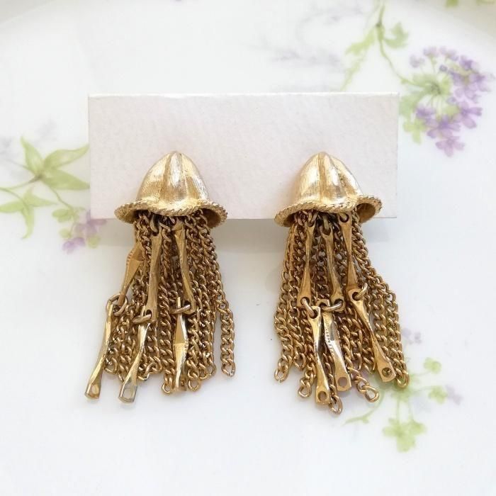 Kramer gold tone tassel dangle earrings