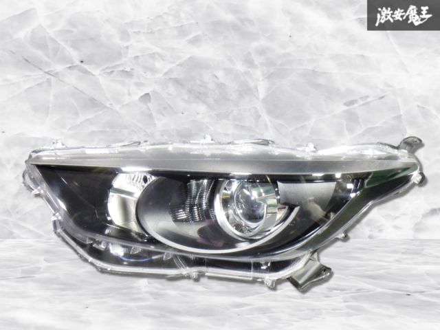 レンズ割れなし ☆即発送☆ トヨタ純正 MXPA10 MXPA15 KSP210 ヤリス ハロゲン ヘッドライト ランプ 左 左側 助手席側 刻印 A5 KOITO K0-1