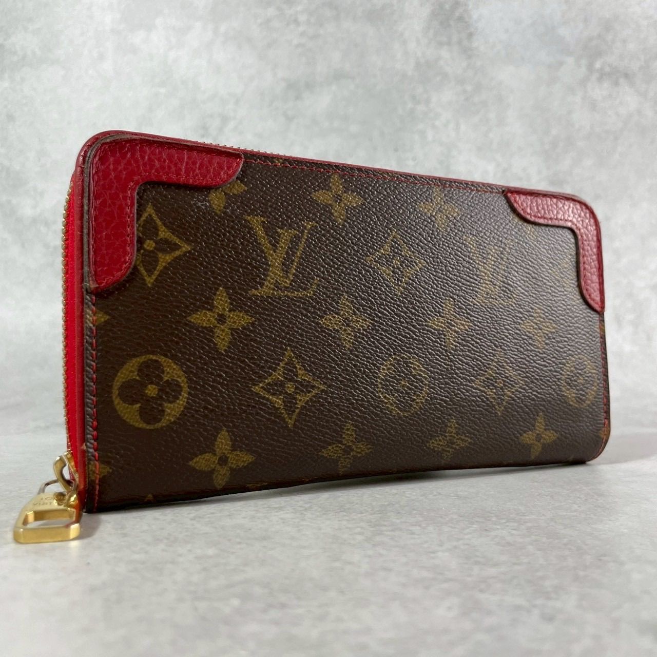 美品 LOUIS VUITTON ルイヴィトン モノグラム ジッピーウォレット 