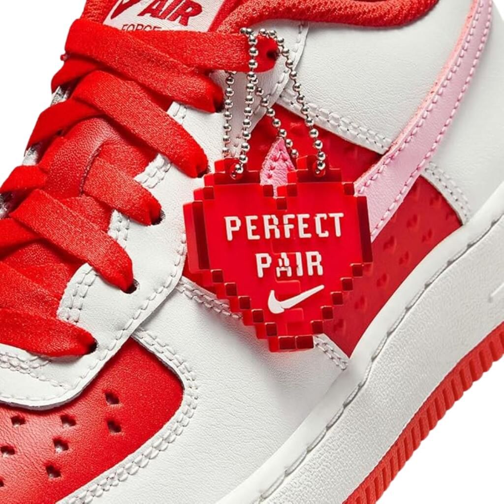 新品・未使用】NIKE AIR FORCE 1 LOW VALENTINE