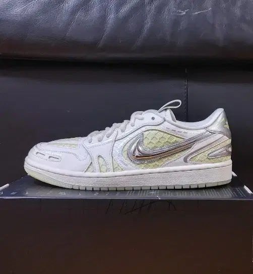 新品) NIKE ナイキ エアジョーダン1 MM スニーカー HQ2186 130